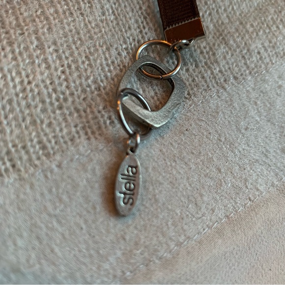 Stella mix material short necklace - with brown ribbon, silver brown - Picture 11 of 12